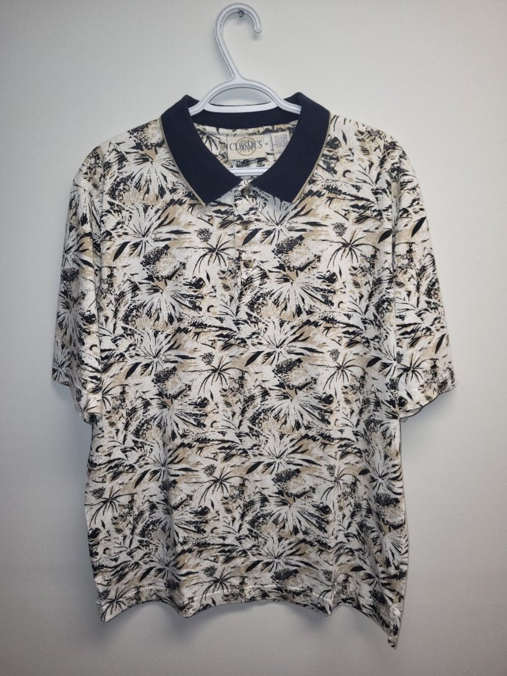 Classics Medium Tropical Hawaiian Print Polo Shirt Beige Black Resort Style